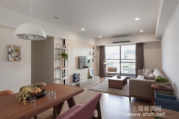 极简轻装修设计技巧：简约客厅家具 让生活品质提升
